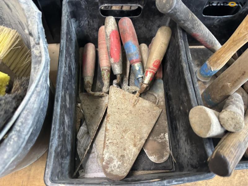 Miscellaneous tools 32