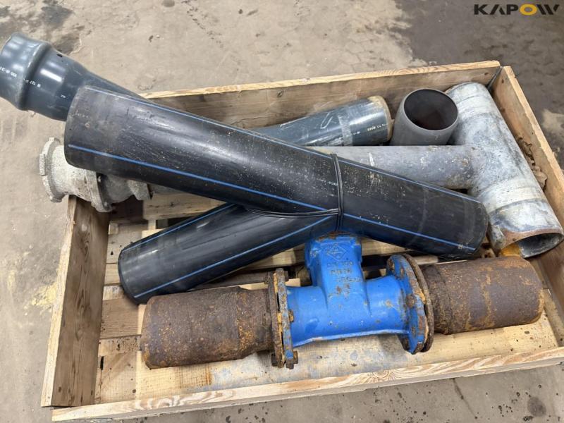 Various water pipes and taps 9