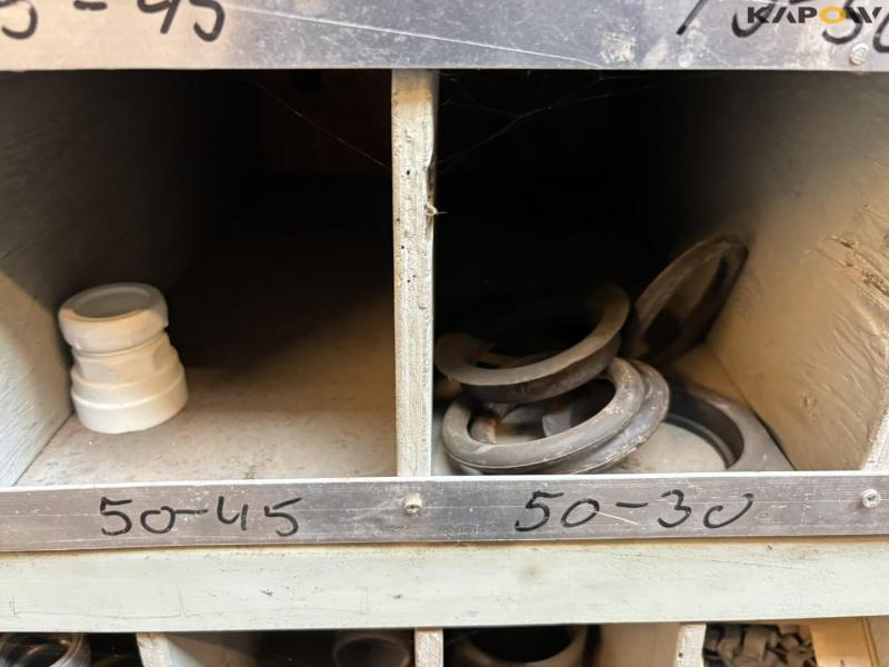 Miscellaneous plumbing parts 10