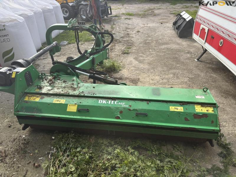 DK-TEC AGF 240D flail mower 3