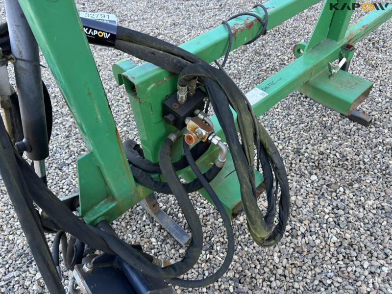 DK-TEC CHJ-F180 hedge trimmer with Euro hitch 15