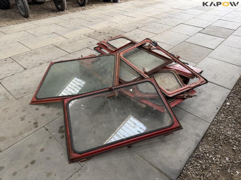 Doors and windows for Massey Ferguson 1