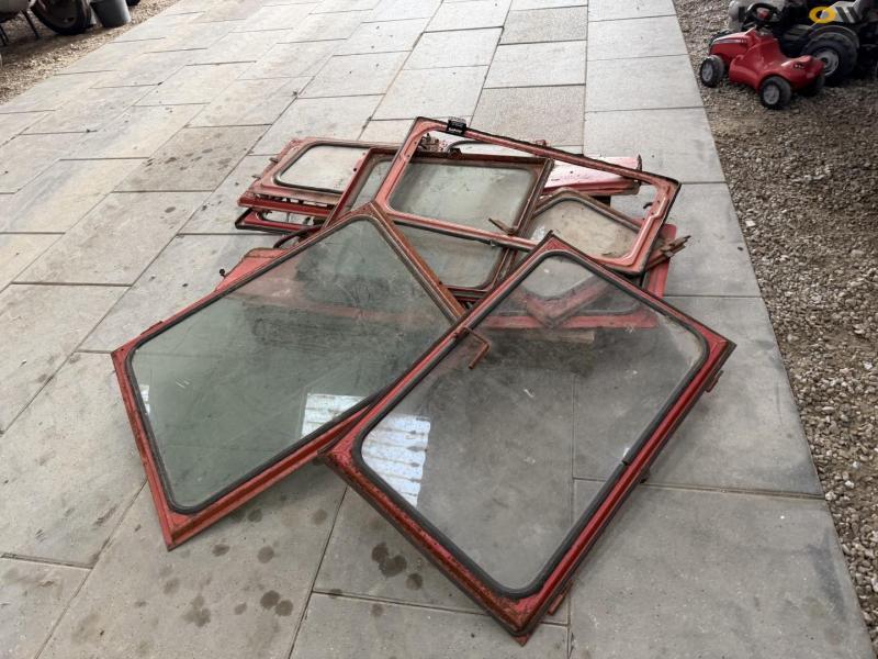 Doors and windows for Massey Ferguson 2