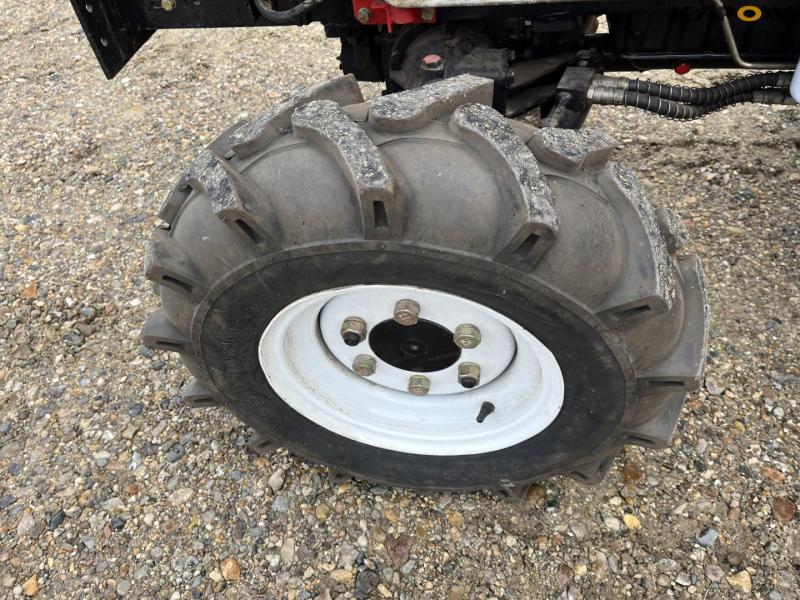 Dongfeng/ONJ 304 tractor 12