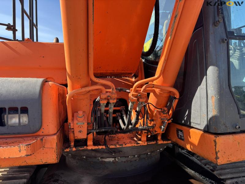 Doosan DX 225LC excavator 22