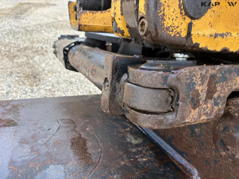 Doosan DX140LCR-5 excavator 33