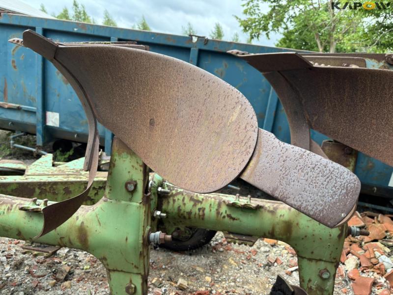 Dowdeswell DP7 reversible plough 3 furrow 31