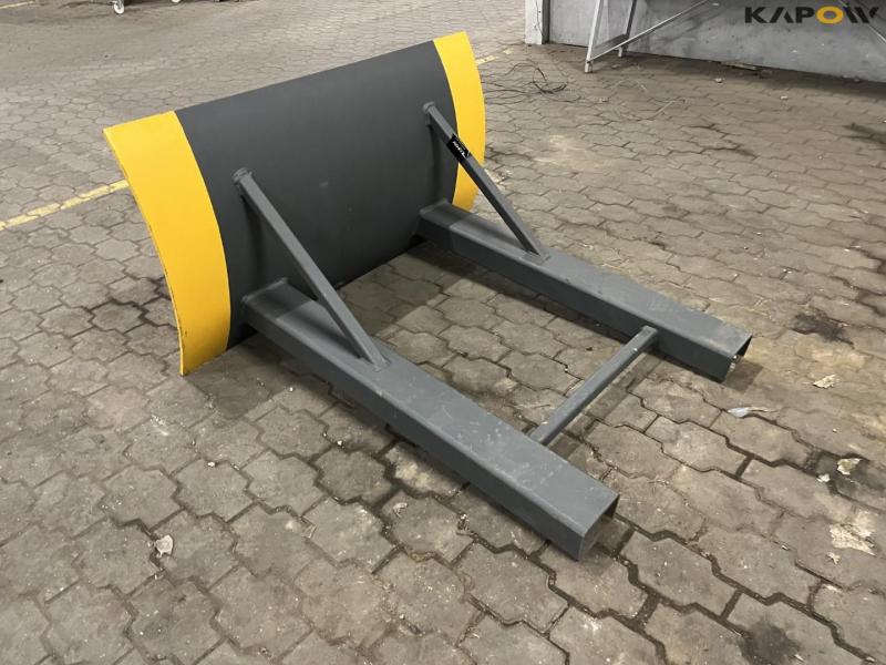 Dozer/snow scraper for truck forks 7