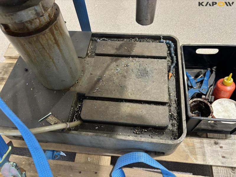 DP 925 GAD pillar drilling machine 13