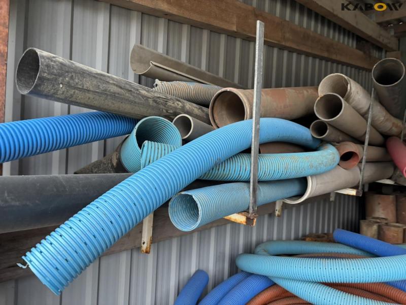 Drainage material 21