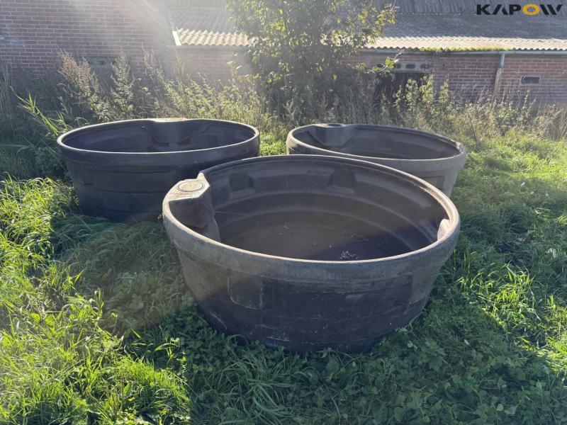 Drinking vessels - 3 pieces 2