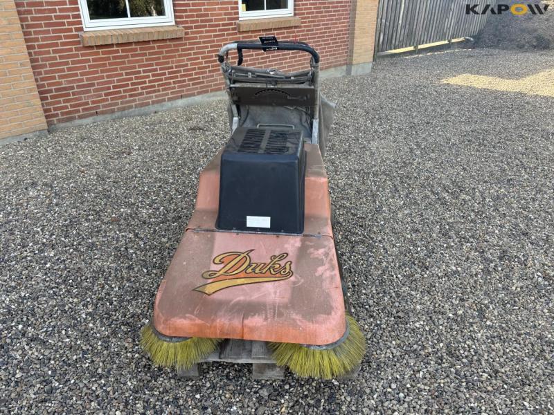 Duks FO-B 2000 sweeper 2