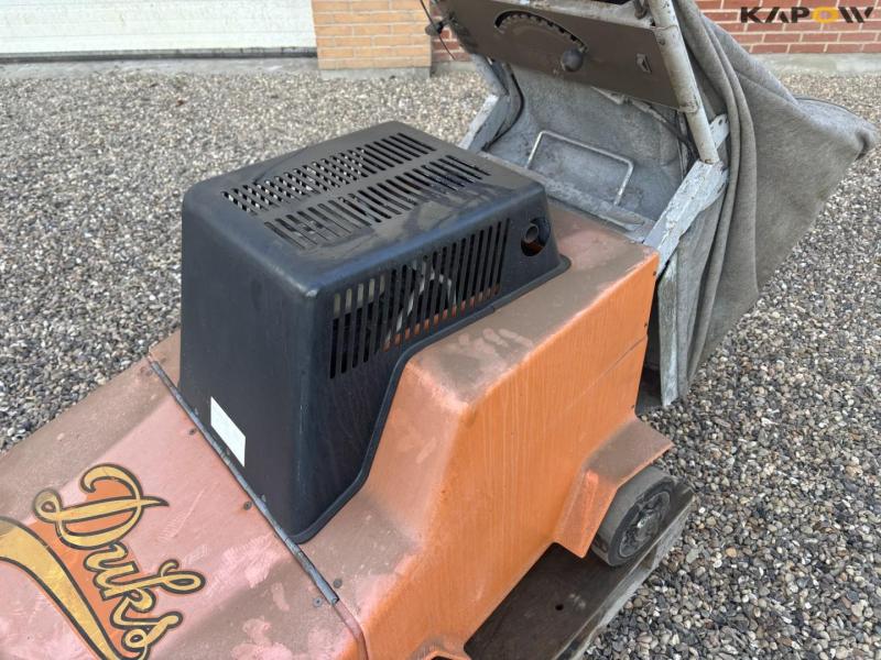 Duks FO-B 2000 sweeper 9