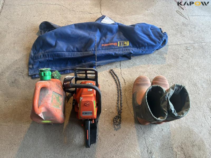 ECHO CS3500 chainsaw with equipment 3