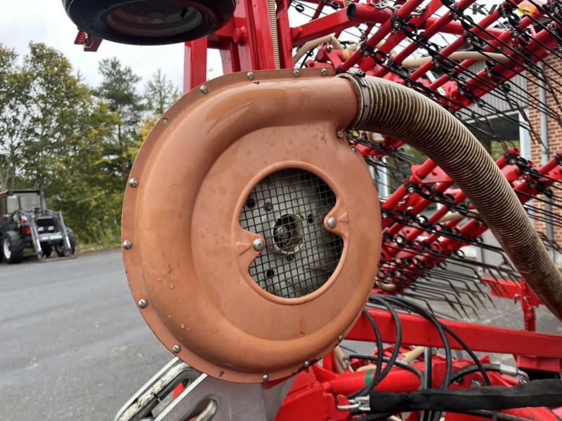 Einböck Aerostar-Exact 12 meter harrow 13