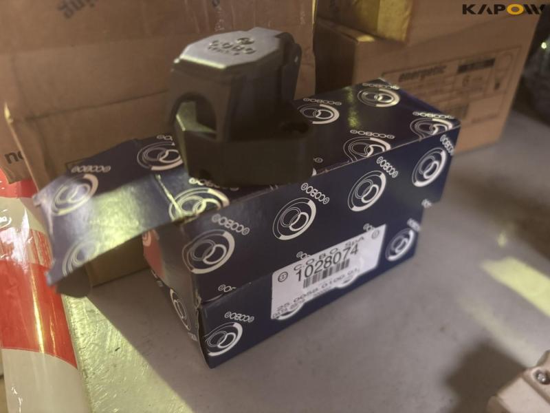 Electrical articles 4