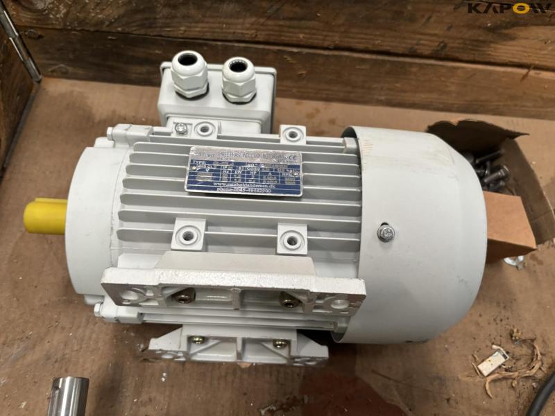 Electric motors 5 pcs. 15