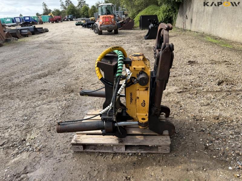 Engcon tiltrotator 8