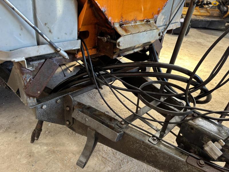 Epoke S2400 HS salt spreader 14