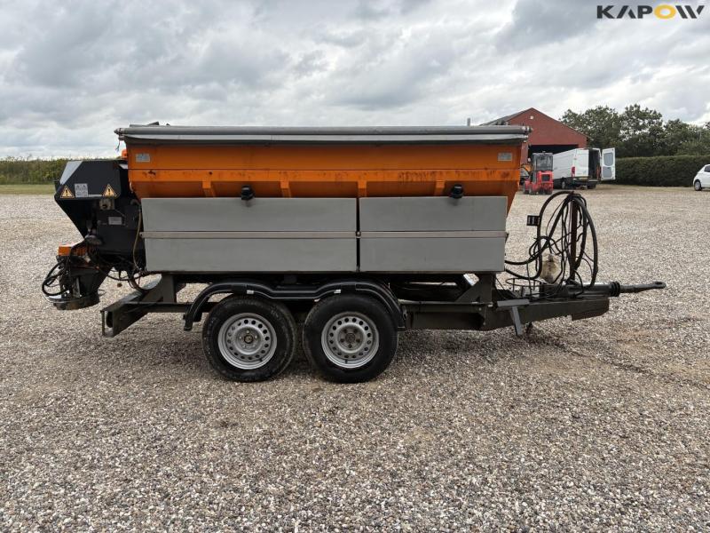 Epoke S2400 HS salt spreader 4
