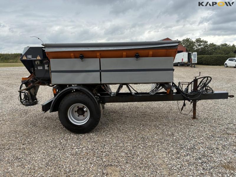 Epoke s2400 ts salt spreader 4