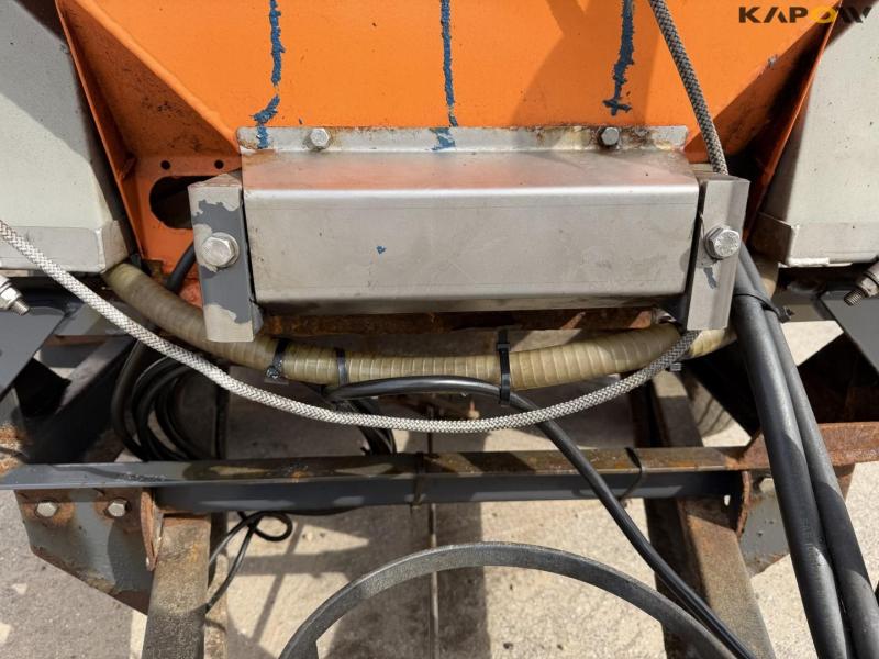 Epoke S2400HS salt spreader 36