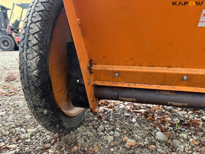 Epoch salt spreader 15