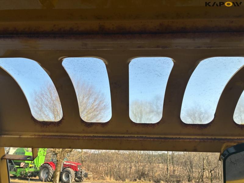 Eurotrac W12-MF skid steer loader 46