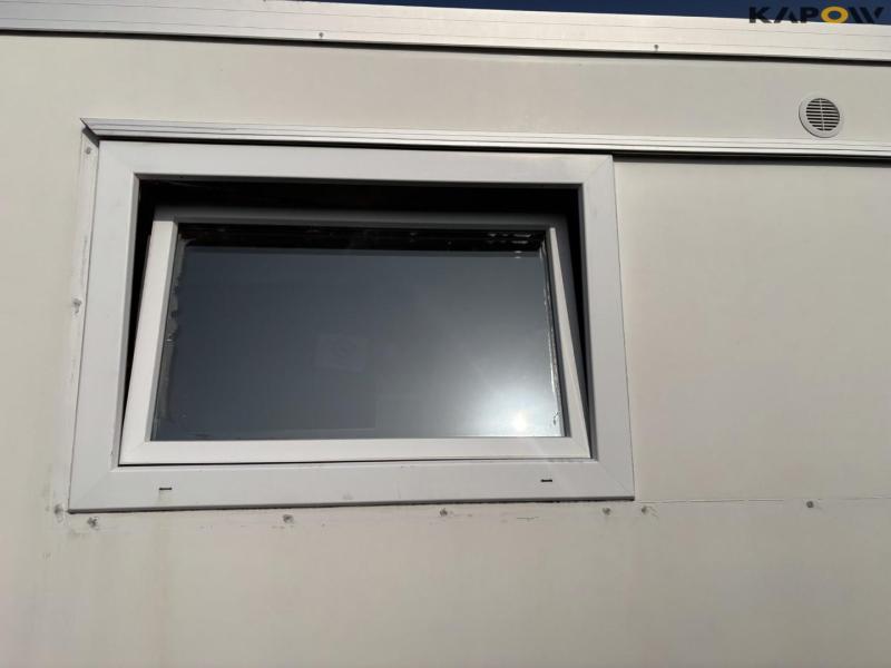 Eurowagon 1438-73 crew wagon 33