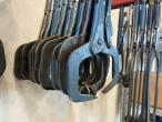 Fixed holding tools, chains and trestles 9