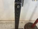 Fixed holding tools, chains and trestles 33