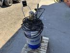 Grease with compressed air pump 6