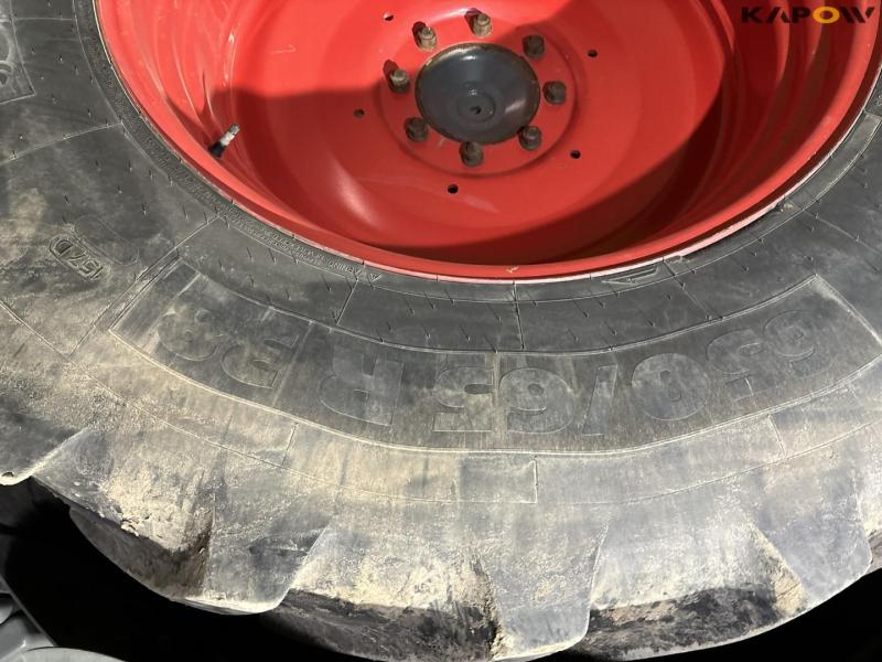 Fendt 516 Vario tractor with front loader 37