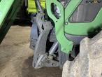 Fendt 516 Vario tractor with front loader 19