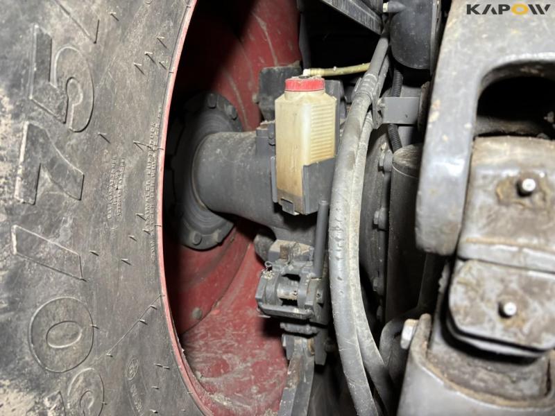 Fendt 720 Vario 4WD tractor 51