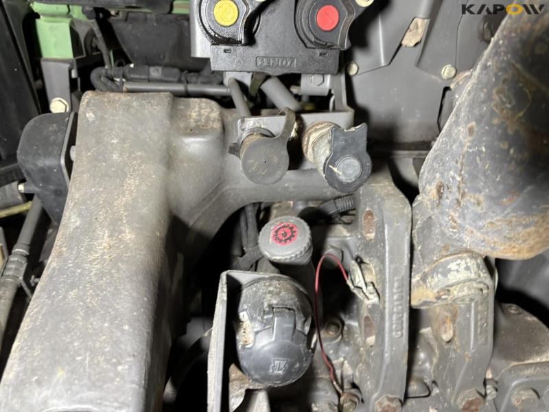 Fendt 720 Vario 4WD tractor 59