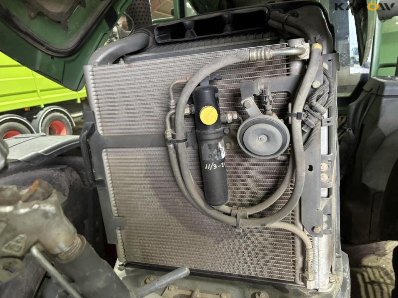 Fendt 720 Vario 4WD tractor 86