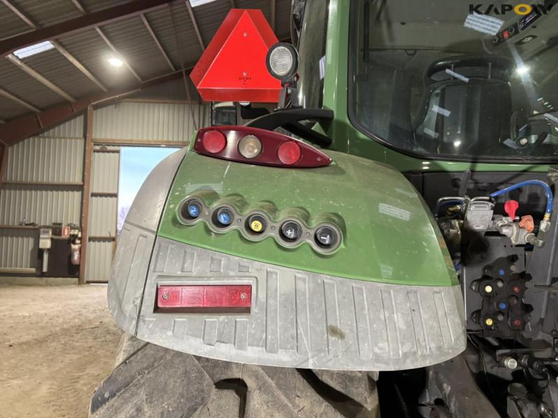Fendt 724 Vario tractor 25