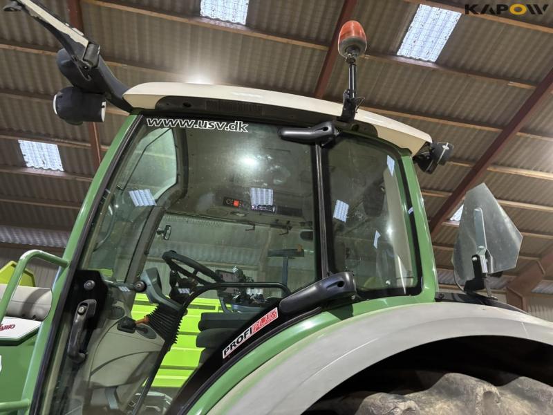 Fendt 724 Vario tractor 44