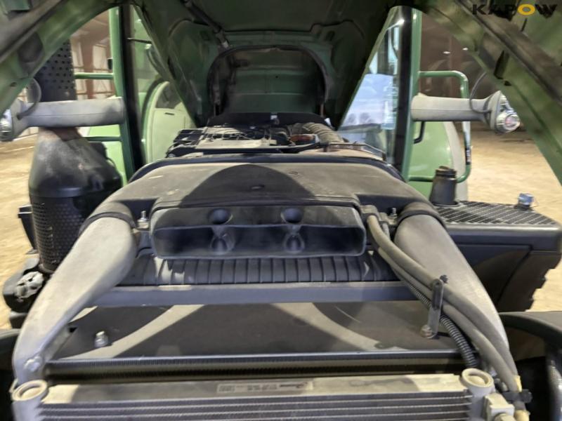 Fendt 724 Vario tractor 50