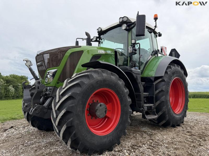 Fendt 828 vario tractor 8