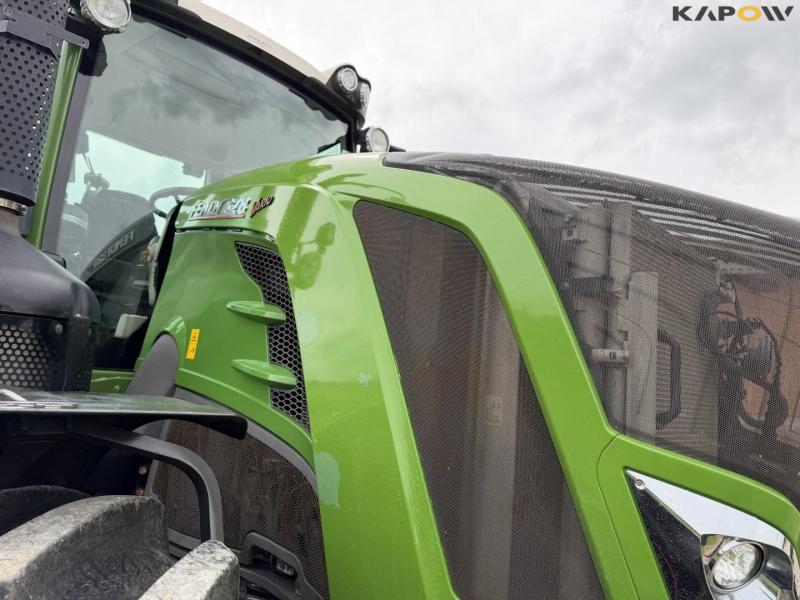 Fendt 828 vario tractor 23