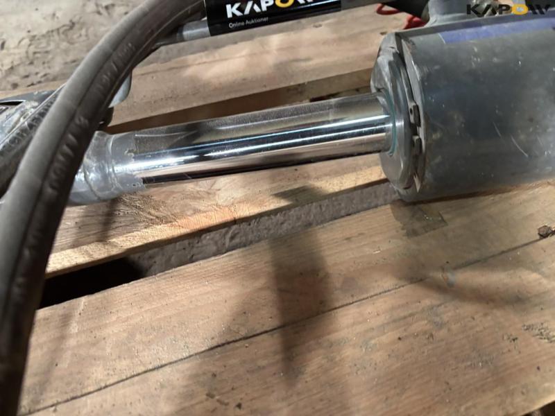 Fendt hydraulic top link 9