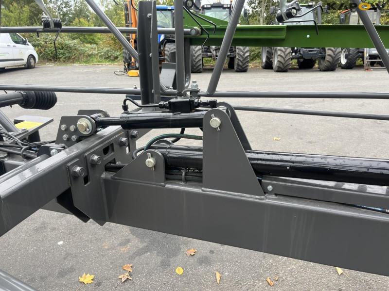 Fendt Lotus 1020T rake - New 19