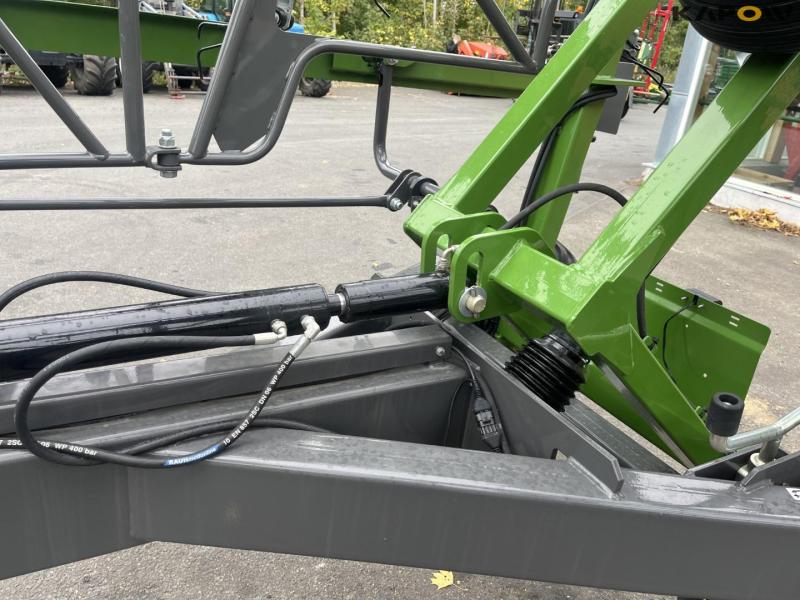 Fendt Lotus 1020T rake - New 20