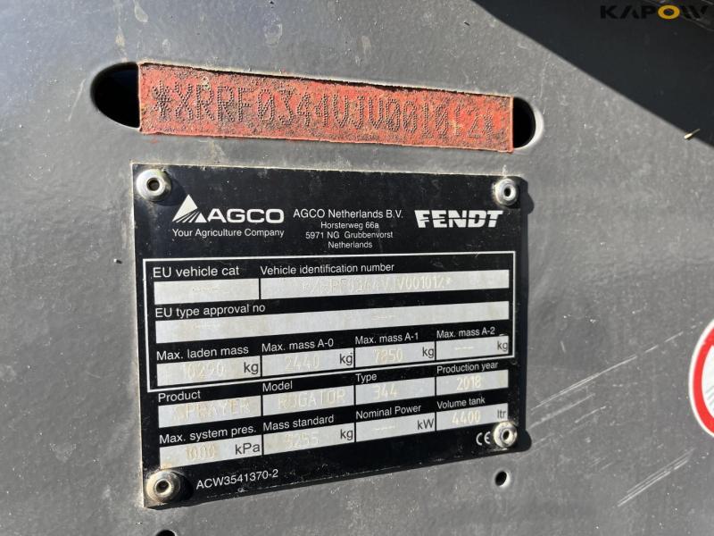Fendt Rogator 344 trailer sprayer with 24 meter boom 21