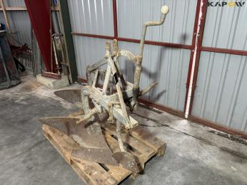 Ferguson MHF/L 2 furrow plough