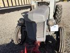 Ferguson TEA20 tractor with broom 12