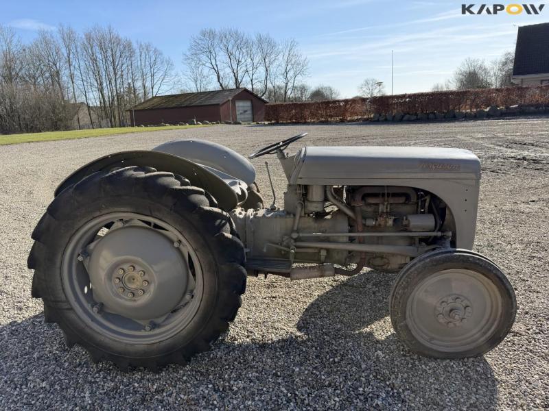 Ferguson TEA20 tractor 4