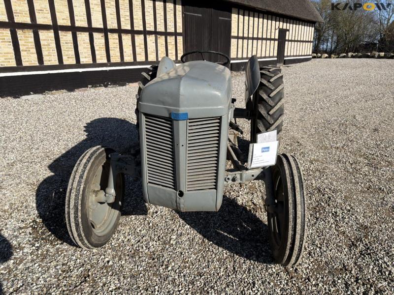 Ferguson TEA20 tractor 2